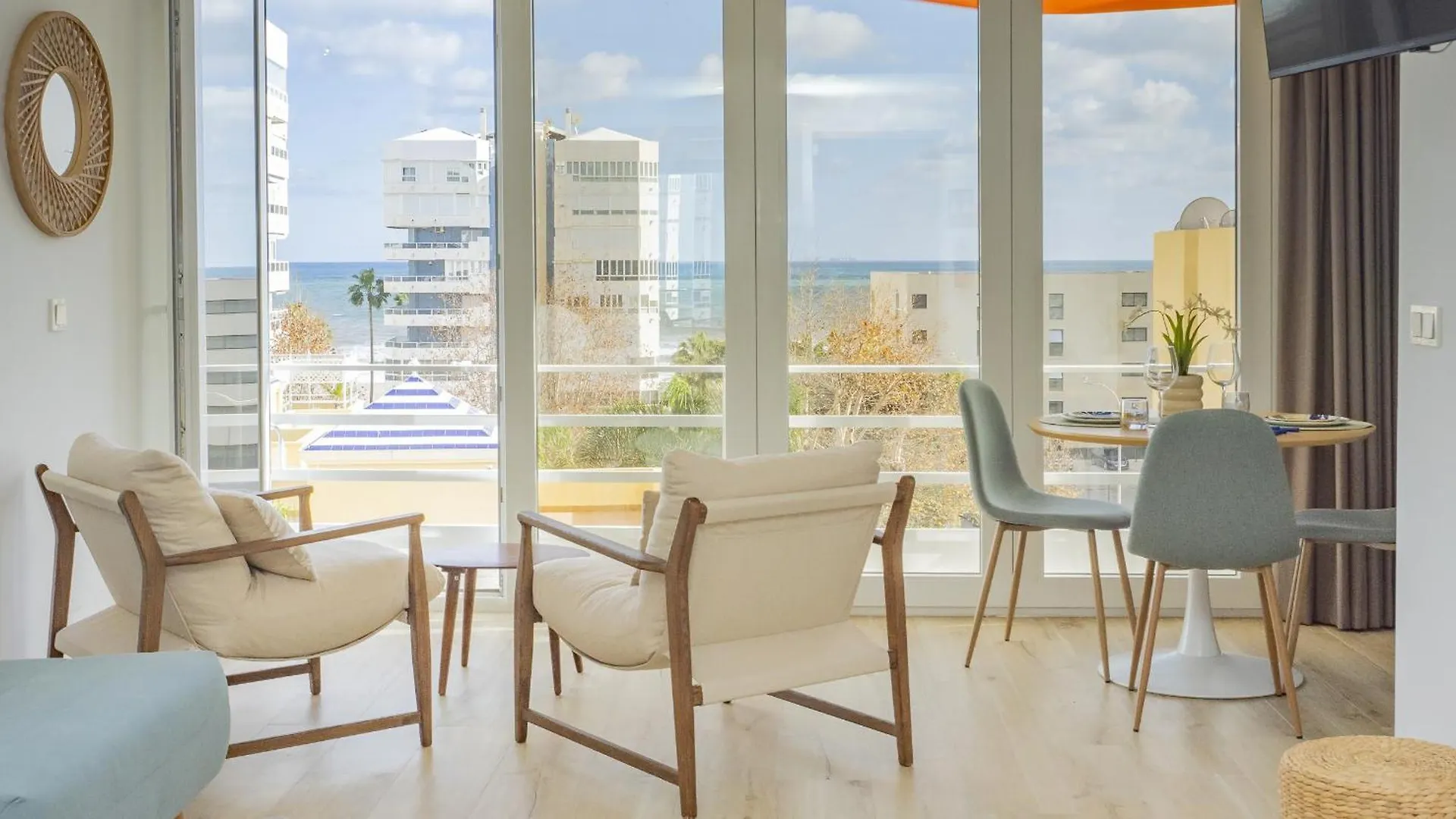 Cubo'S Sea View Beach & Fun Eurosol 토레몰리노스 아파트